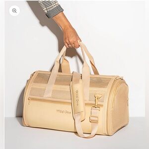 Wild One Airplane Dog Carrier